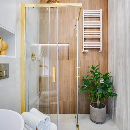 Modern Garbary 62 Złoto&design